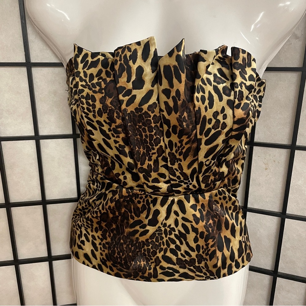 XOXO ladies, strapless, cheetah,patterned top size small